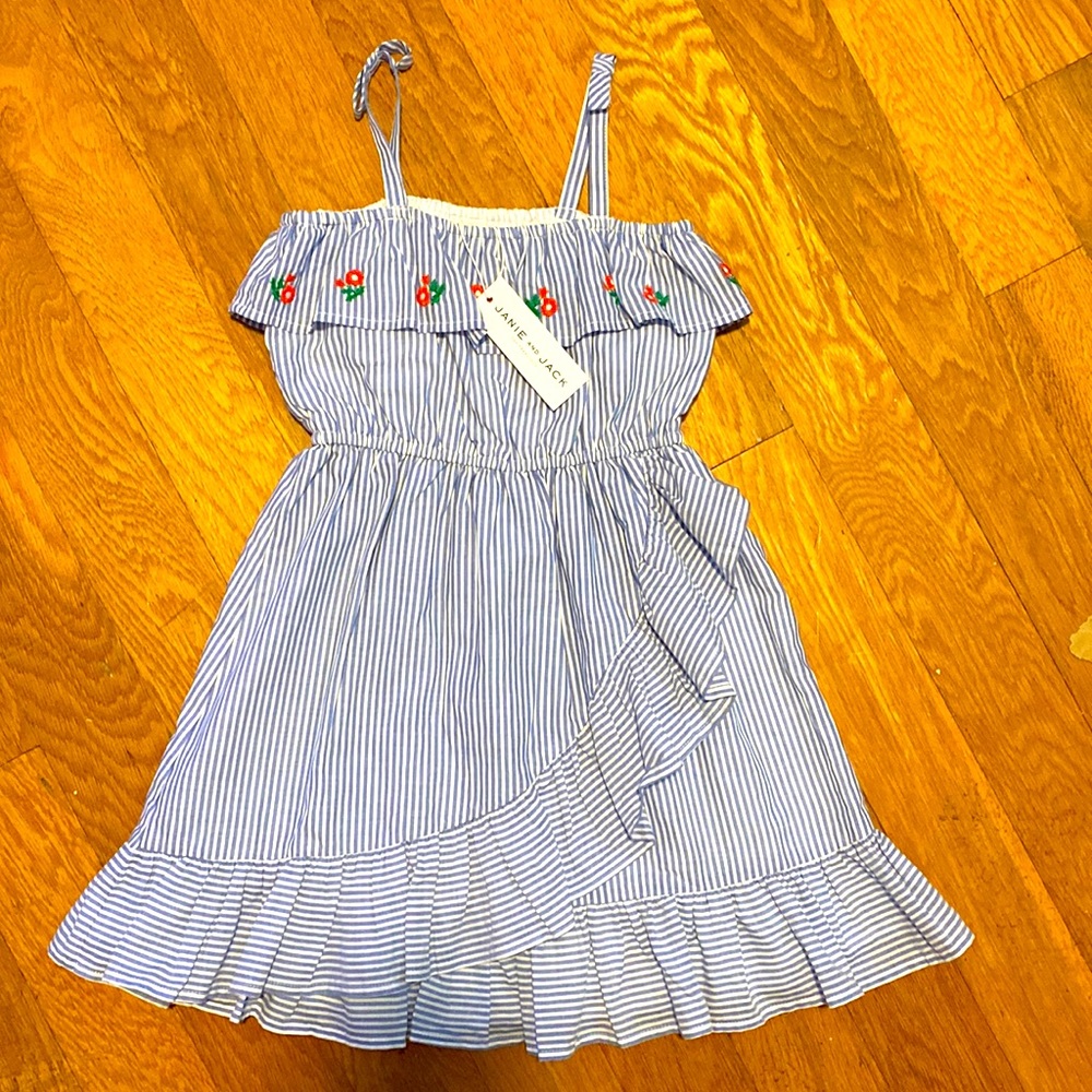NWT Janie Jack dress size 4 from smoke free environment.